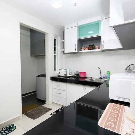 Husna Apartment Dperdana Kota Bharu Exterior photo